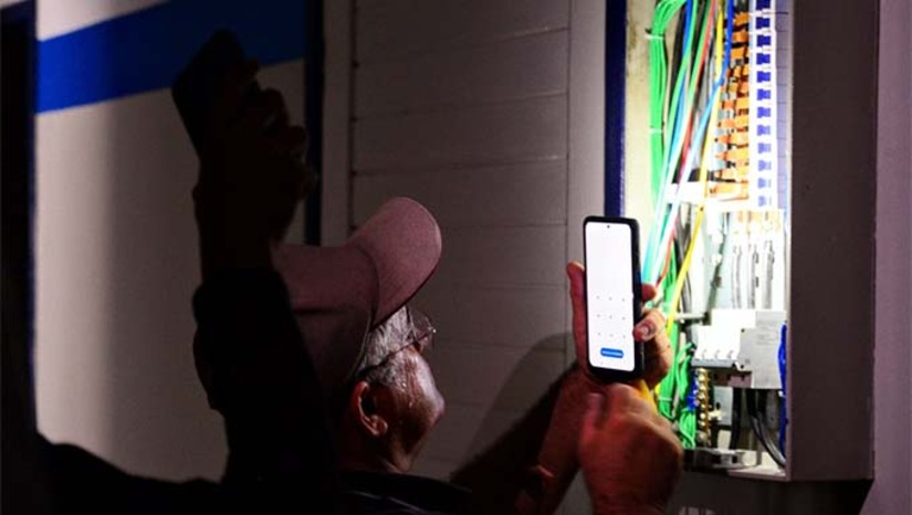   A Prefeitura de Mossoró, por meio da Sedint e em parceria com o Senai, está oferecendo novos cursos gratuitos de qualificação profissional para preparar trabalhadores para o mercado. Nesta etapa, há cursos de Padeiro (23 de março a 20 de maio de 2026) e Eletricista de Instalações Prediais (6 de abril a 2 de junho de 2026), ambos no turno da tarde. As capacitações visam atender à demanda por profissionais nessas áreas e fortalecer a qualificação da mão de obra local.