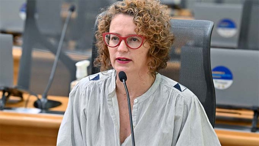 Imagem 1 - A deputada estadual Isolda Dantas é a única parlamentar com base em Mossoró e já destinou mais de R$ 3,5 milhões em emendas para o município, contemplando áreas como saúde, educação e infraestrutura. Seu mandato também se destaca por ações como a defesa do Hospital da Mulher, a inclusão da duplicação da BR-304 no orçamento federal e investimentos em educação, esporte e projetos sociais na zona urbana e rural. Imagem 1 - A deputada estadual Isolda Dantas é a única parlamentar com base em Mossoró e já destinou mais de R$ 3,5 milhões em emendas para o município, contemplando áreas como saúde, educação e infraestrutura. Seu mandato também se destaca por ações como a defesa do Hospital da Mulher, a inclusão da duplicação da BR-304 no orçamento federal e investimentos em educação, esporte e projetos sociais na zona urbana e rural.