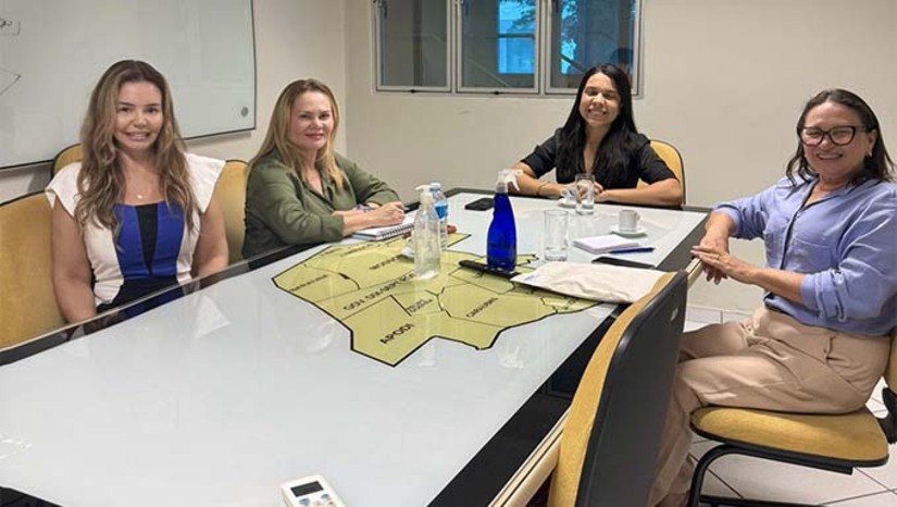 Imagem 1 - A secretaria de Educação de Serra do Mel firmou parceria com o Sebrae para implantar o programa Jovens Empreendedores Primeiros Passos (JEPP) nas escolas do município. A iniciativa vai estimular alunos do Ensino Fundamental a desenvolver ideias, criatividade e noções de empreendedorismo, com apresentação final em uma feira de projetos. “Quando a gente investe na educação, está investindo no futuro da nossa cidade. Esse programa prepara nossos jovens para as oportunidades da vida e fortalece o desenvolvimento de Serra do Mel”, enfatizou o prefeito Kênio Azevedo. Imagem 1 - A secretaria de Educação de Serra do Mel firmou parceria com o Sebrae para implantar o programa Jovens Empreendedores Primeiros Passos (JEPP) nas escolas do município. A iniciativa vai estimular alunos do Ensino Fundamental a desenvolver ideias, criatividade e noções de empreendedorismo, com apresentação final em uma feira de projetos. “Quando a gente investe na educação, está investindo no futuro da nossa cidade. Esse programa prepara nossos jovens para as oportunidades da vida e fortalece o desenvolvimento de Serra do Mel”, enfatizou o prefeito Kênio Azevedo.