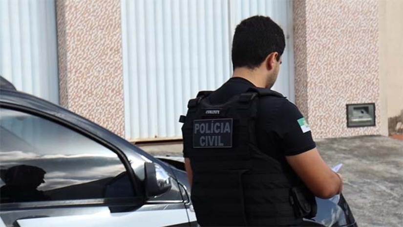 Imagem 1 - A Polícia Civil do RN deflagrou a Operação Letum nesta sexta-feira (27) para combater uma facção criminosa envolvida em homicídios. Seis pessoas foram presas, cinco em Mossoró e uma na Paraíba. Durante a ação também foram cumpridos mandados de busca e apreensão. O grupo atuava de forma organizada na prática de execuções. Imagem 1 - A Polícia Civil do RN deflagrou a Operação Letum nesta sexta-feira (27) para combater uma facção criminosa envolvida em homicídios. Seis pessoas foram presas, cinco em Mossoró e uma na Paraíba. Durante a ação também foram cumpridos mandados de busca e apreensão. O grupo atuava de forma organizada na prática de execuções.