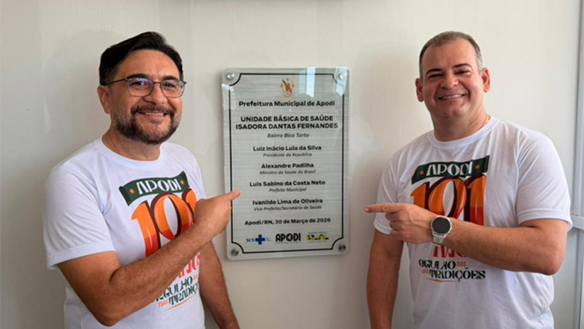   Gestor Luiz Sabino Neto estava acompanhado do vice-prefeito Ivanildo Lima e da deputada fedral Carla Dickson, além do ex-prefeito Alan Silveira. A UBS homenageia Isadora Dantas Fernandes, que segundo Sabino, foi uma profissional que “dedicou sua vida a cuidar do próximo com amor e humanidade” O investimento na unidade foi de R$ 800 mil e representa mais respeito, cuidado com o atendimento ao público.