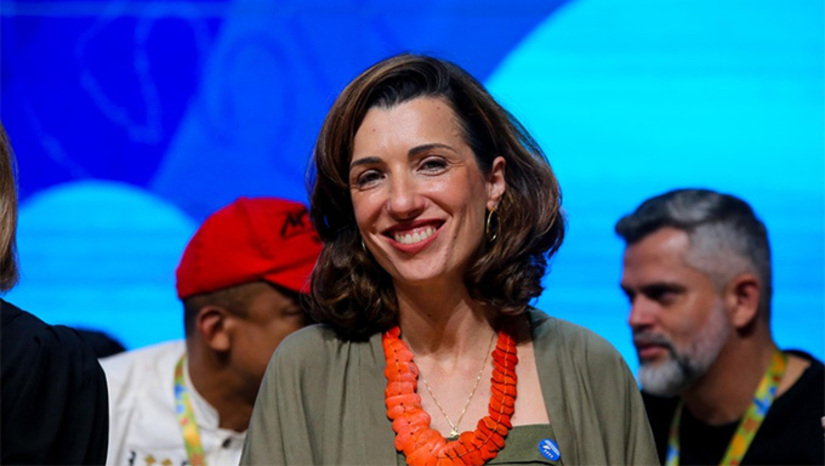   Nova ministra do MDA, Fernanda Machiaveli, vem ao Assentamento Mulugunzinho, em Mossoró-RN, iniciar o projeto nacional de lavanderias coletivas agroecológicas na zona rural. O desembarque está previsto para as 14 horas, no Aeroporto, em Mossoró-RN. Será recebida pela governadora Fátima Bezerra, a deputada estadual Isolda Dantas e o movimento Marcha Mundial das Mulheres, que conquistou o projeto. 