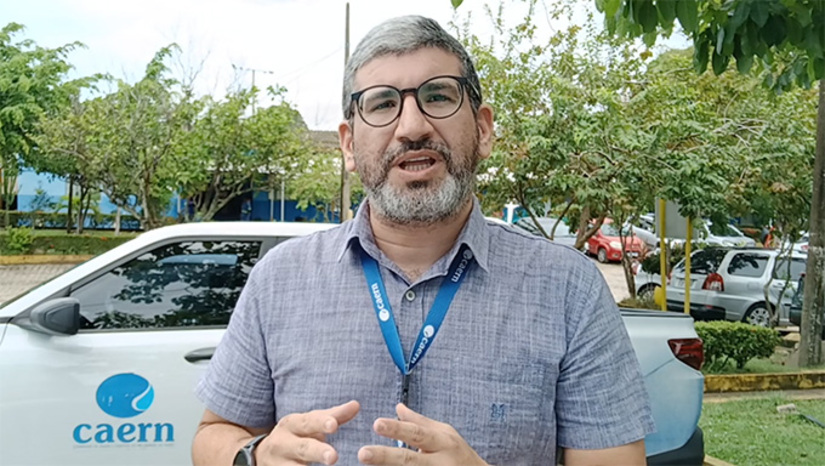   Preservar os sistemas de drenagem e esgotamento é um compromisso de todos e começa em cada residência. Um ponto de enorme importância é não misturar a forma de uso de cada sistema. “É imprescindível que a população tenha a ciência e tenha a cultura de não destinar lixo doméstico, gordura ou tudo aquilo que não seja esgoto para a rede”, salienta o chefe da Unidade de Manutenção de Esgoto, Hadley Assis de Souza Mendonça.