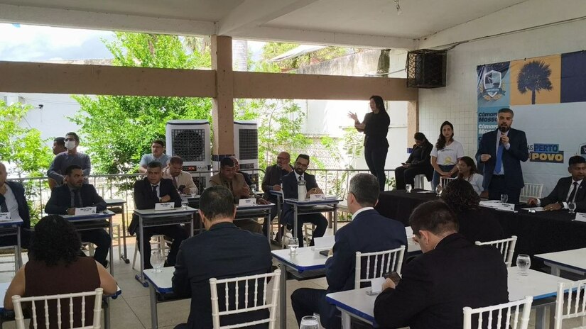   O projeto Câmara Popular busca promover cidadania por meio da oferta de serviços gratuitos nas áreas de saúde, assistência social, empregabilidade e empreendedorismo. Segundo o presidente da Câmara, Genilson Alves, “após o sucesso das duas primeiras edições, a próxima Câmara Popular será realizada na zona rural”.