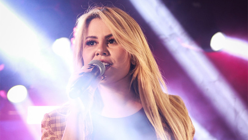   “Mossoró Cidade Junina” será lançado nesta quinta-feira. Raynel Guedes e Alinne Reis animam público. Será informado toda a programação do dia 6 de junho ao dia 27. O MCJ começa com o Pingo da Mei Dia e termina com o Boca da Noite. A organização do evento promete divulgar as atrações de todos os dias e em todos os polos do MCJ. O Esquema de segurança para 2026 será repetido o mesmo que funcionou bem de 2003 a 2025.