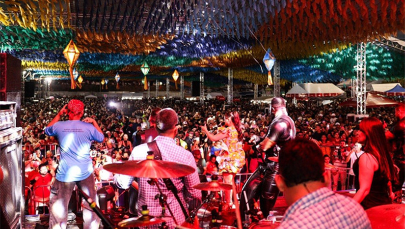 Imagem 1 - Além das atrações nacionais, o Polo Arraiá do Povo Poeta Zé Lima terá em sua programação grandes shows com artistas e bandas locais e regionais, abrilhantando a festa que dá diversidade ao “Mossoró Cidade Junina” 2026. Imagem 1 - Além das atrações nacionais, o Polo Arraiá do Povo Poeta Zé Lima terá em sua programação grandes shows com artistas e bandas locais e regionais, abrilhantando a festa que dá diversidade ao “Mossoró Cidade Junina” 2026.