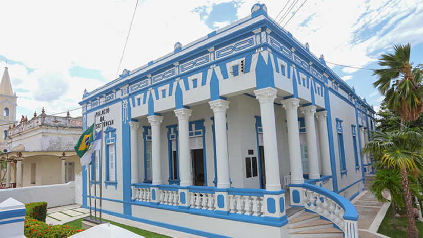   O pesquisador e professor Etevaldo Almeida, secretário adjunto de Governo, vai coordenar a visitação. “O Palácio da Resistência é um espaço de grande importância para a história de Mossoró. Abrir a antiga casa do prefeito Rodolfo Fernandes para visitação é uma forma de aproximar a população desse patrimônio e fortalecer a memória da resistência de 1927”, frisou Etevaldo.