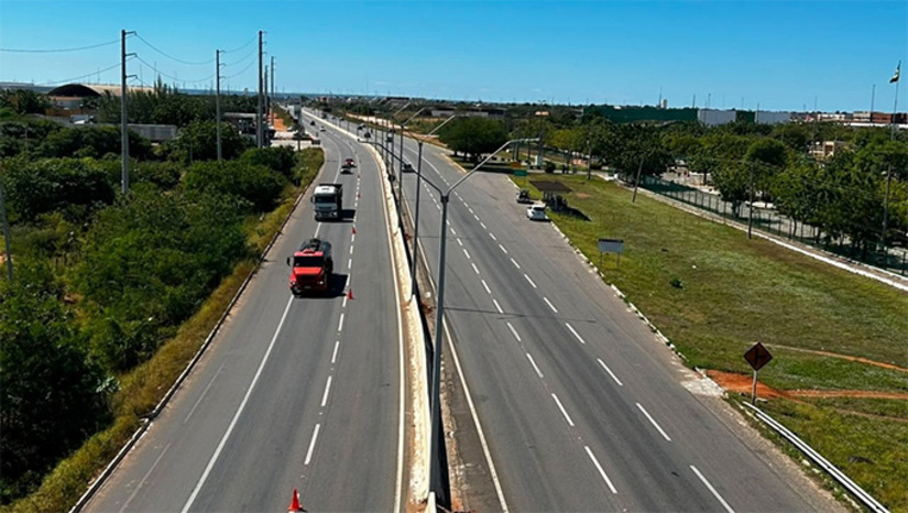   Miguel Rogério destaca que a continuidade dos serviços marca mais um avanço de uma das maiores obras de iluminação pública já executadas no município. Segundo ele, a iniciativa vai proporcionar mais segurança para quem utiliza a rodovia, além de contribuir para o desenvolvimento e a valorização urbana das áreas ao longo da BR-304.
