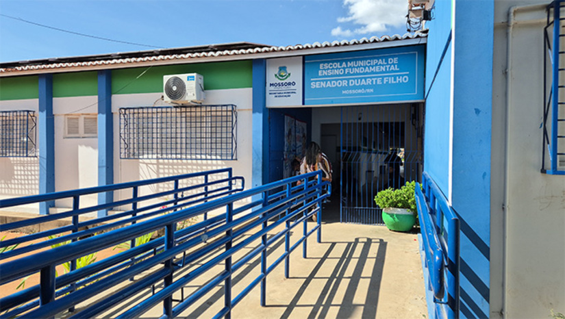   Levantamento do IDEB, divulgado quarta-feira da semana passada (5 de agosto de 2026), revela que a gestão Allyson Bezerra, candidato a governador, funcionou em Mossoró no quesito educação, enquanto que a gestão Alvaro Dias, também candidato a governador, não funcionou no quesito educação em Natal. 