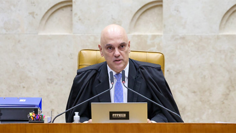   O ministro Alexandre de Moraes (STF) autorizou busca e apreensão sobre fonte de jornalista que divulgou fotos do colega de toga Flávio Dino em passeio com carro oficial do Tribunal de Justiça do Maranhão há meses. Nunca na História do Brasil houve isso, nem nos dias sombrios da ditadura militar. E como fonte é fonte, não vamos citá-lo na Coluna, apesar do nome divulgado amplamente ontem. A inversão dos papéis é latente e corporativa. Veja mais na COLUNA ESPLANADA