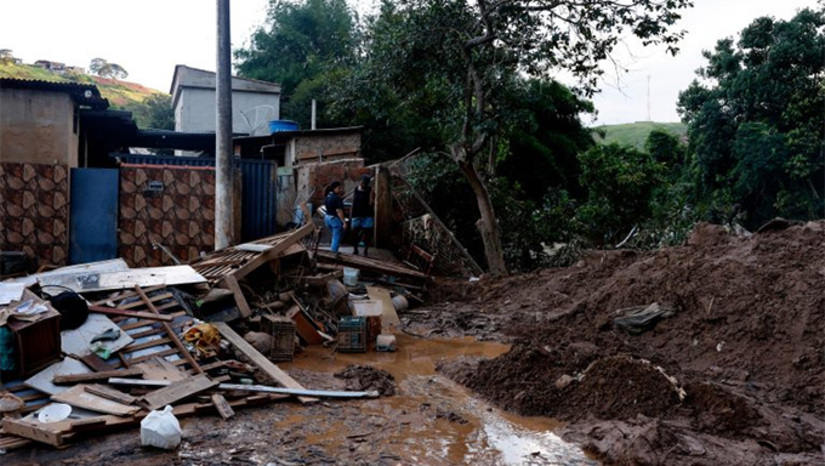   Eventos climáticos extremos provocaram R$ 455,5 bilhões em prejuízos e danos materiais no Brasil nos últimos 10 anos. O dado foi um dos alertas de workshop promovido pelo Instituto Clima e Sociedade (iCS), em São Paulo, uma das mais renomadas instituições do segmento na América Latina. Especialistas destacaram que o País tem potencial para produzir mais e com menos emissões, tanto na indústria quanto no agro, aproveitando, por exemplo, sua matriz renovável. Todavia, precisa avançar em adaptação. Veja mais na COLUNA ESPLANADA