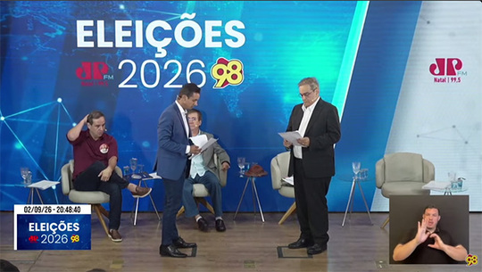   O candidato a governador Allyson Bezerra mudou de estratégia para o debate realizado pela FM 98 na noite desta quarta-feira, 2, com os demais candidatos a governador. Foi preparado para debater propostas e também sobre investigações da Polícia Federal, expondo a detenção de Álvaro Dias no Aeroporto em 2023, e os processos que a gestão dele como prefeito de Natal responde por desvios de recursos públicos, assim como a gestão Fátima Bezerra, do PT, que até poucos dias o candidato Cadu Xavier fazia parte.