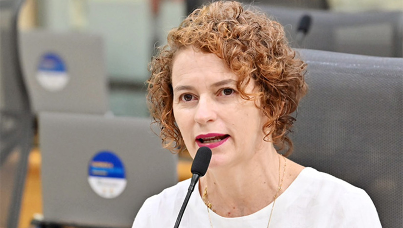   A deputada Isolda Dantas, do Partido dos Trabalhadores, é mais uma mulher que recebe ameaças no meio politico do Rio Grande do Norte. Diante da gravidade do conteúdo, a equipe da deputada informou que já acionou a Procuradoria Regional Eleitoral no Rio Grande do Norte (PRE/RN), a Ouvidoria da Mulher e o Ministério Público.  Segundo a equipe, o material recebido será utilizado para subsidiar a apuração do caso.