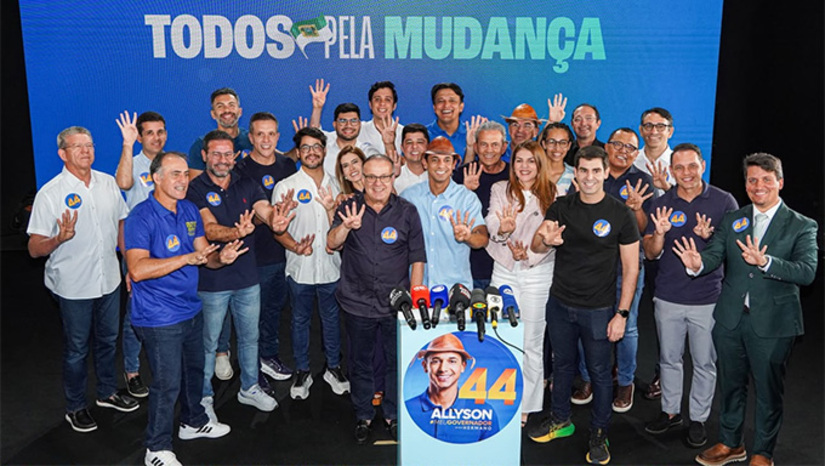   “Conversando com a nossa base aliada, todos os vereadores concordaram que o nosso caminho seria Allyson, porque ele tem compromisso com a nossa cidade. A gente precisa de um governador que seja parceiro da capital, e Allyson se comprometeu com isso”, declarou o prefeito Paulinho Freire, de Natal, que nesta quarta-feira, 14, já caminha ao lado de Allyson no bairro Lagoa Azul, zona norte de Natal. Vários outros prefeitos do interior, também aderiram à campanha do ex-prefeito de Mossoró. Ainda na capital, Allyson Bezerra também recebeu o apoio do ativista e influenciador Ivan Baron, que subiu a rampa do Planalto com Lula. 