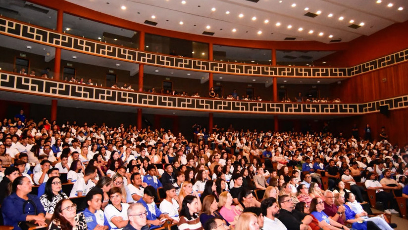   O Prêmio Ideb foi criado em 2023 pela Prefeitura de Mossoró, através da Secretaria Municipal de Educação, por meio do programa “Mossoró Cidade Educação”. A iniciativa visa incentivar, por meio de premiação em dinheiro, as instituições de ensino da rede municipal que se destacarem com os melhores índices no Ideb.