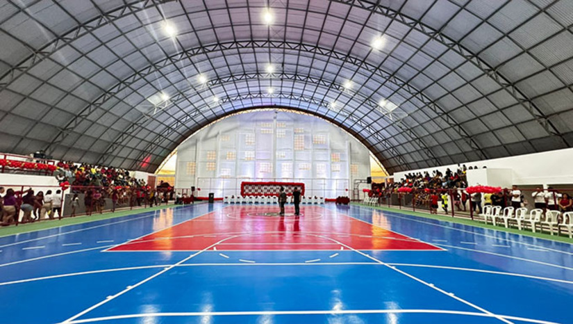 Imagem 1 -  Prefeito Dr. Artur Vale entrega ginásio depois de 13 anos de espera